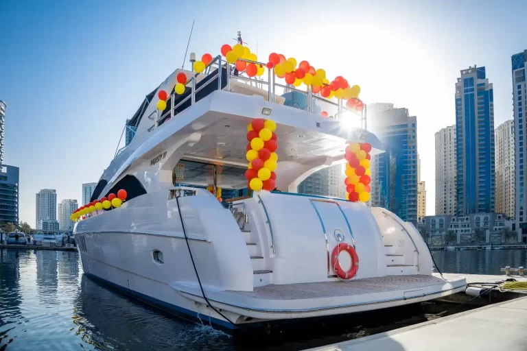 The Ultimate Guide to Luxury Yacht Parties in Dubai